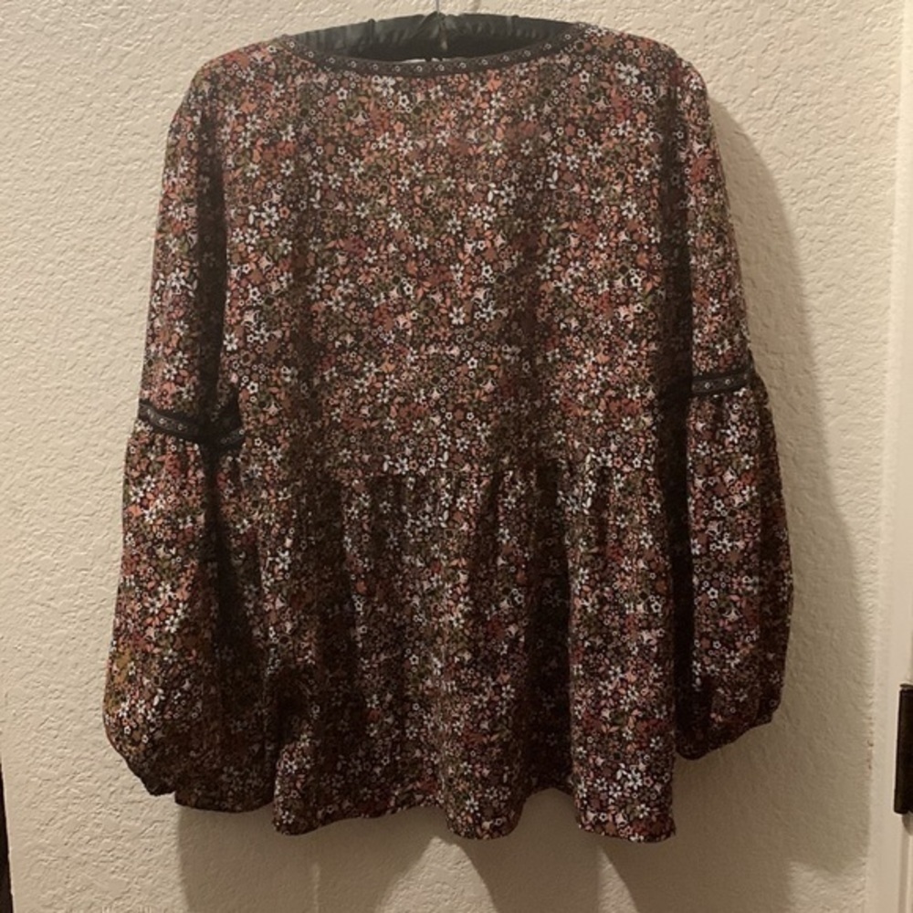 Max Studio medium blouse - Picture 7 of 8